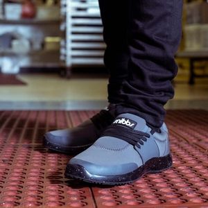 spacecloud work sneaker